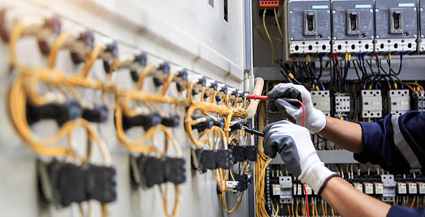 Professional Electrician technician working in Mitchell, IN